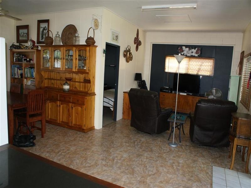 23 Seafarer Street, South Mission QLD 4852