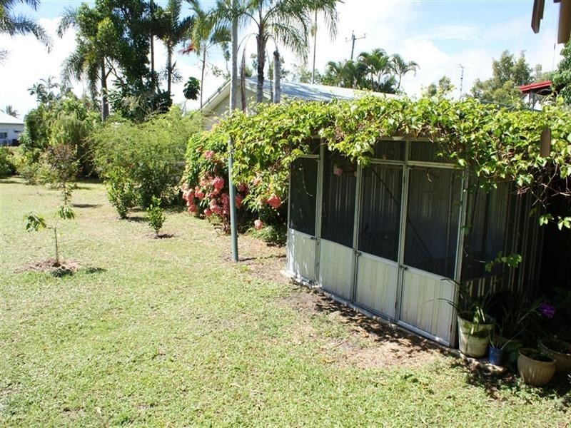 23 Seafarer Street, South Mission QLD 4852