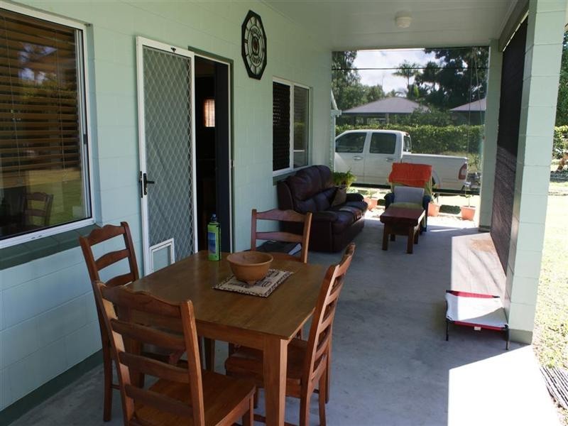 23 Seafarer Street, South Mission QLD 4852