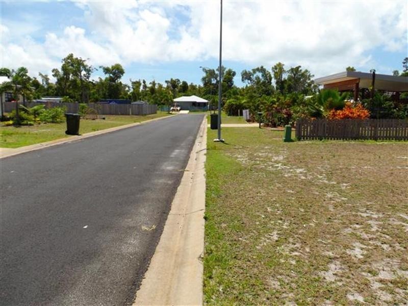 7 Heliconia Ct., Mission Beach QLD 4852