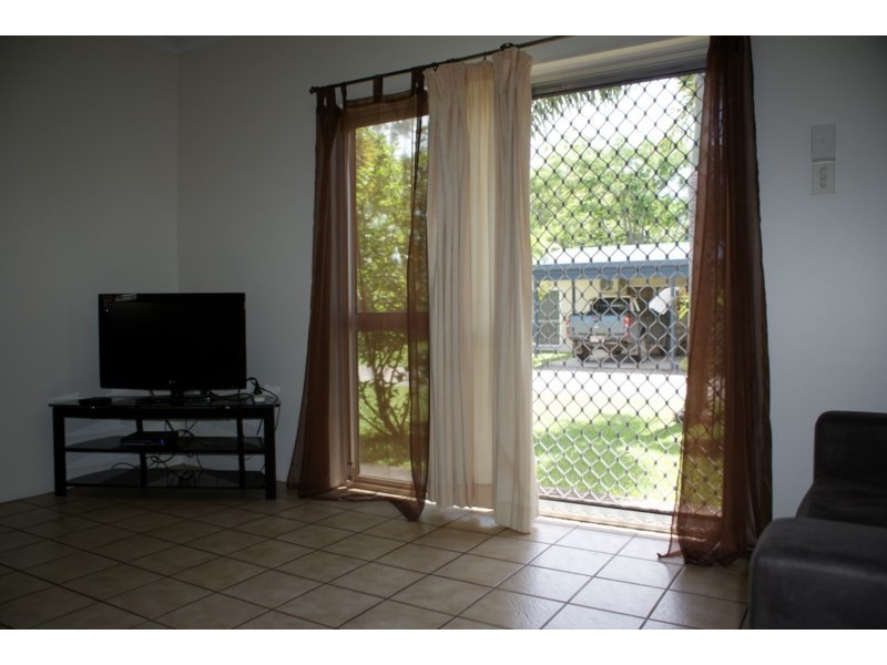 2/16 Wongaling Beach Road, Wongaling Beach QLD 4852