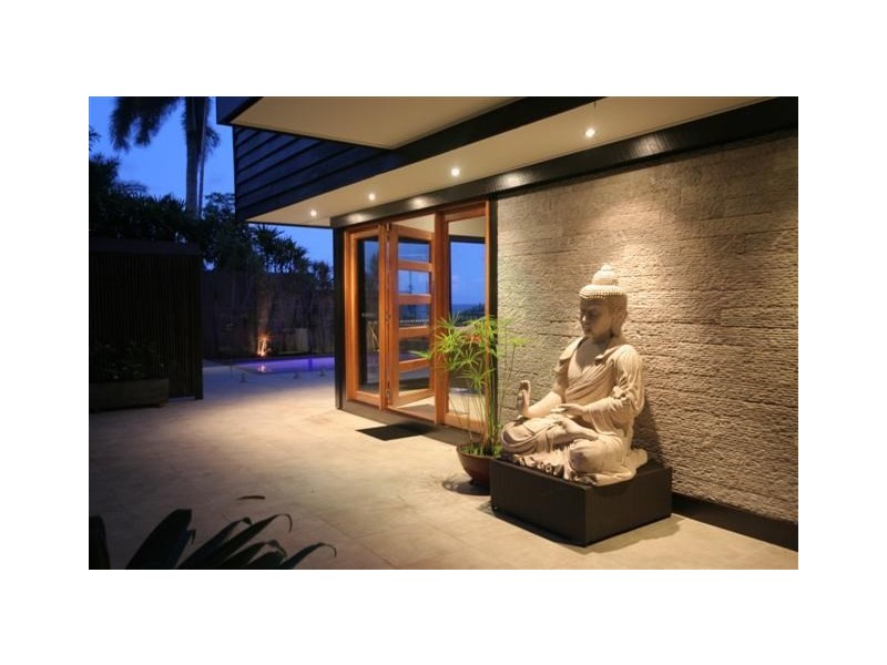 5 Mitchell Street, South Mission QLD 4852