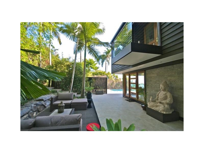 5 Mitchell Street, South Mission QLD 4852