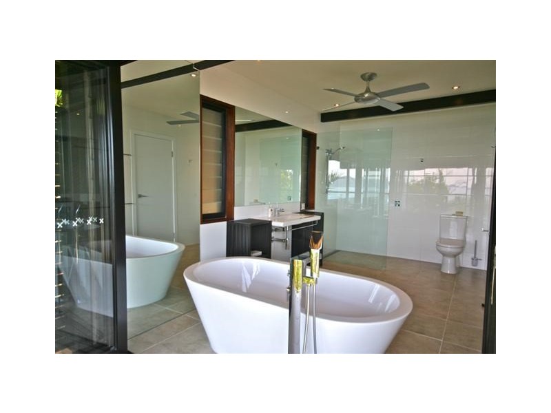 5 Mitchell Street, South Mission QLD 4852