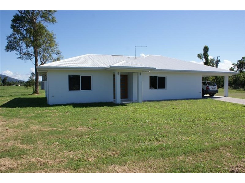 13 Dalgleish Street, Kurrimine Beach QLD 4871