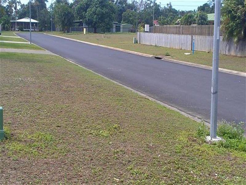 12 Voyager Street, Mission Beach QLD 4852