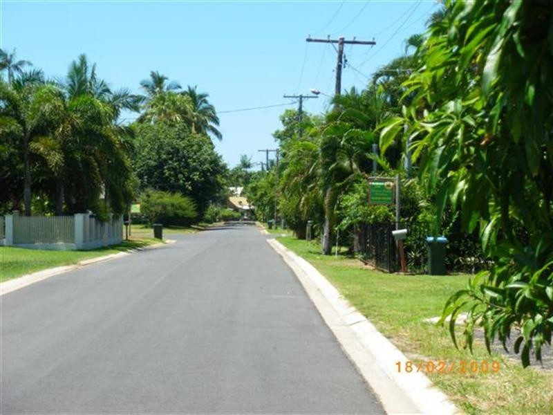 9 Donkin Lane, Mission Beach QLD 4852