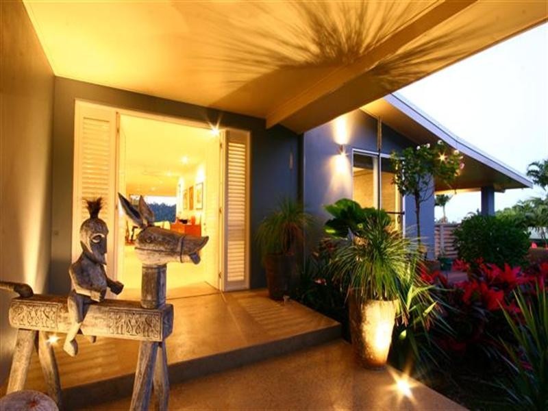 45 Cutten Street, Bingil Bay QLD 4852