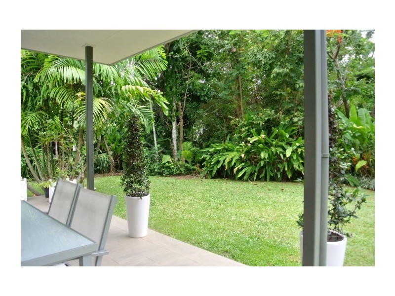 18 Pioneer Street, Bingil Bay QLD 4852