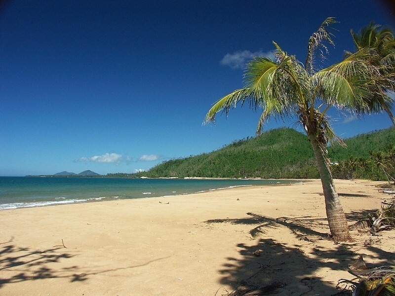 18 Pioneer Street, Bingil Bay QLD 4852