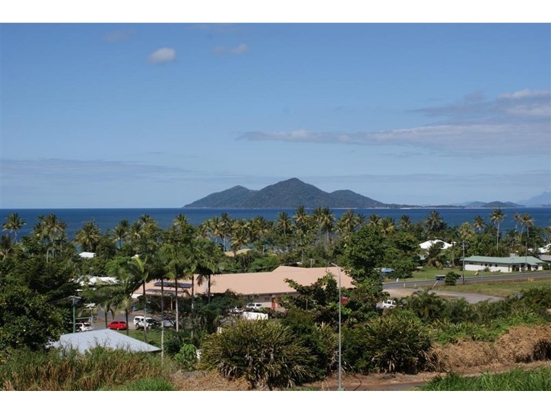 8 Coonanglebah Close, Mission Beach QLD 4852