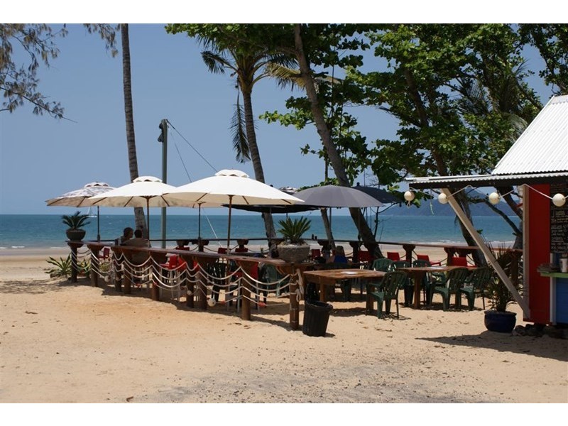 8 Coonanglebah Close, Mission Beach QLD 4852