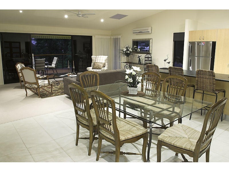 18 Tarwarri Crescent, Mooloolaba QLD 4557