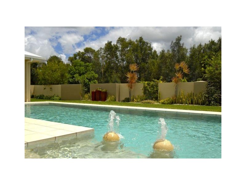 2 Webb Street, Twin Waters QLD 4564