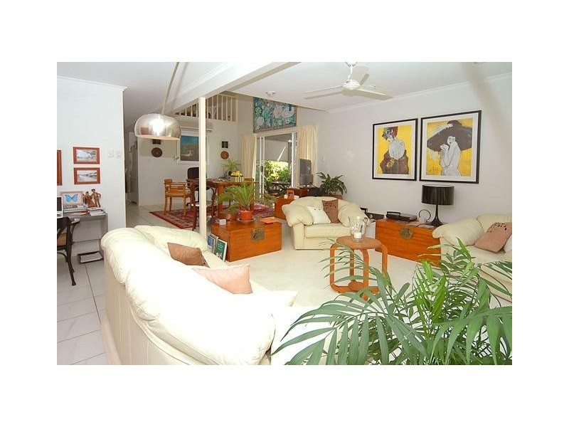 15 Muraban Street, Mooloolaba QLD 4557