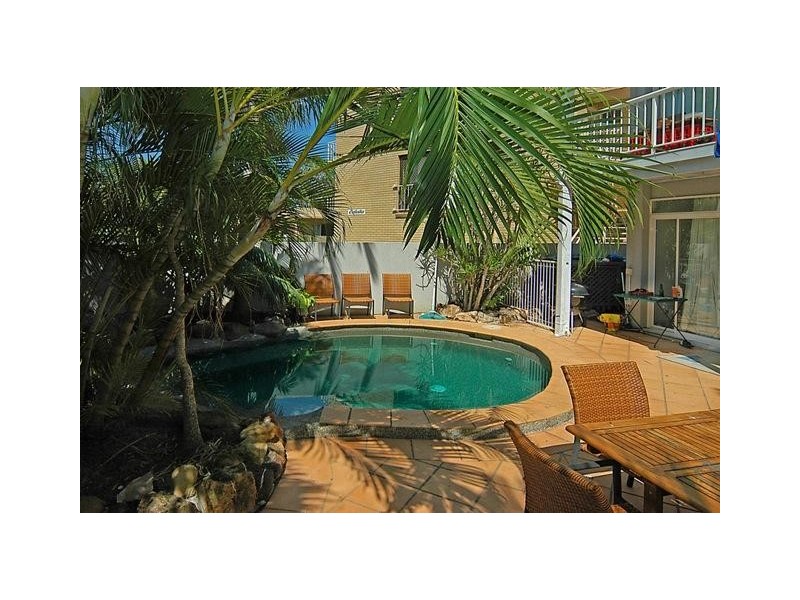 15 Muraban Street, Mooloolaba QLD 4557