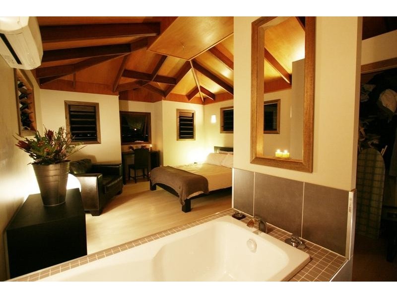 7 Timbertop Court, Little Mountain QLD 4551