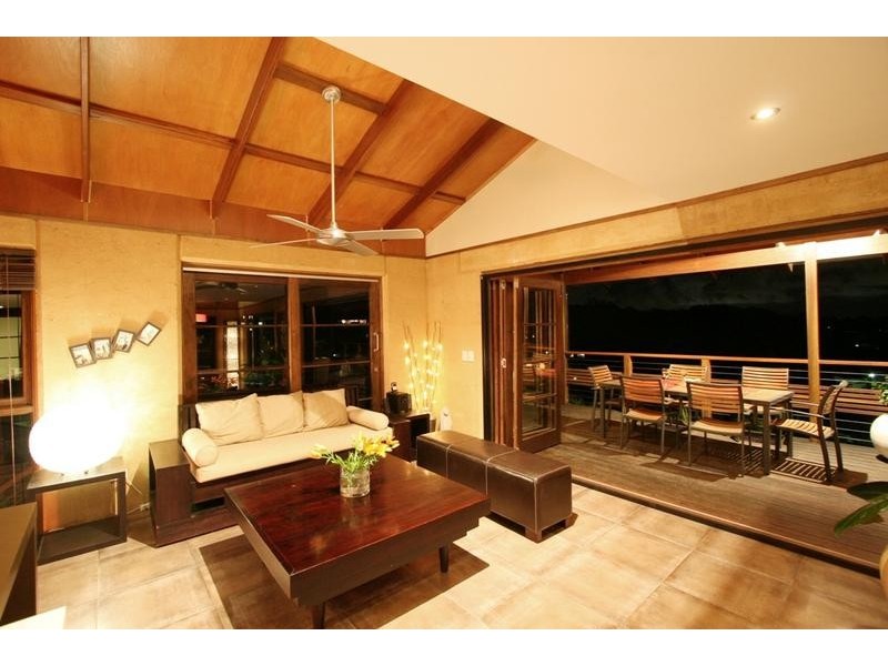 7 Timbertop Court, Little Mountain QLD 4551