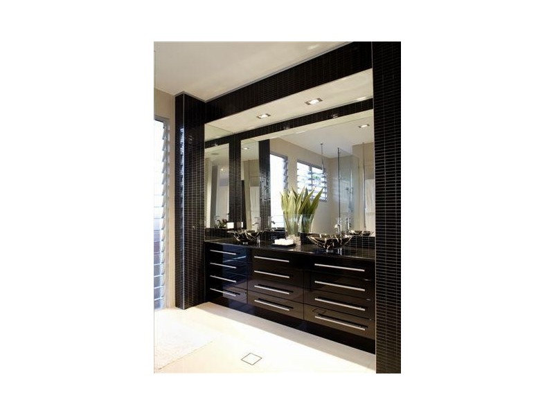 12 Kumbada Court, Minyama QLD 4575