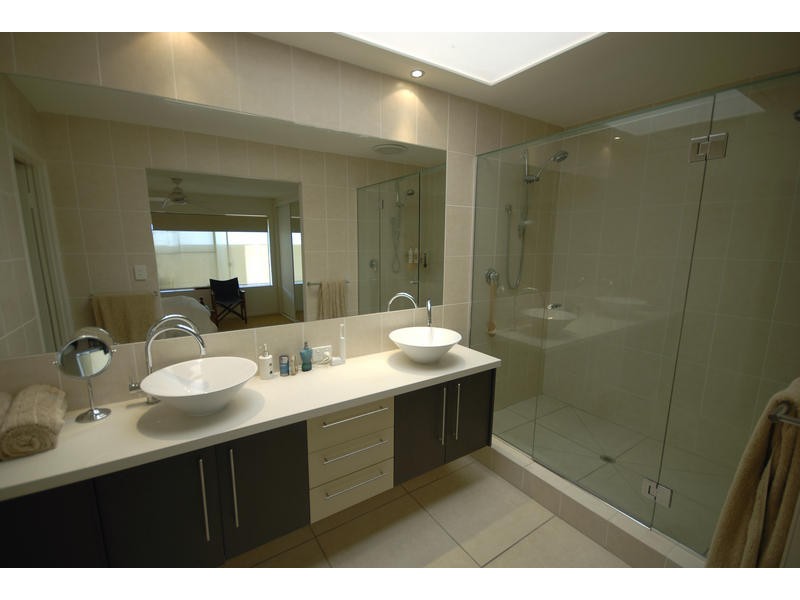 11/21 Boolarong Court, Alexandra Headland QLD 4572