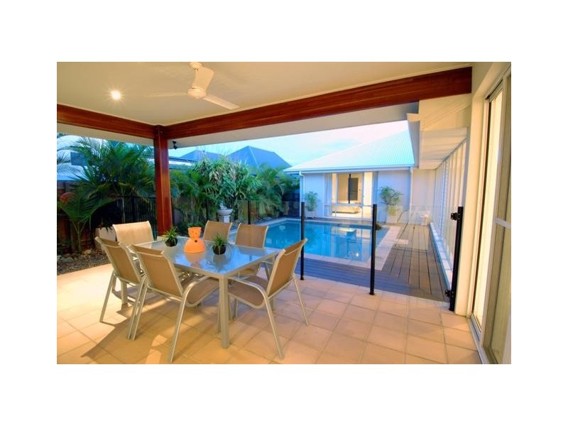 41 Baywater Drive, Twin Waters QLD 4564