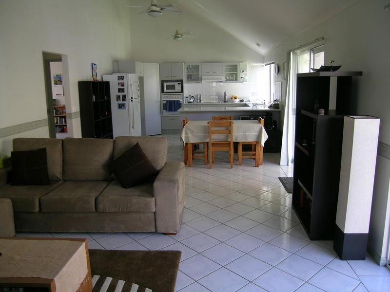 33 Bauhinia Avenue, Mooloolaba QLD 4557