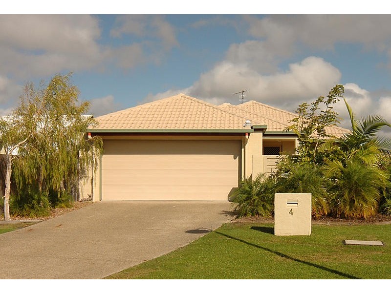 4 Lombok Street, Parrearra QLD 4575