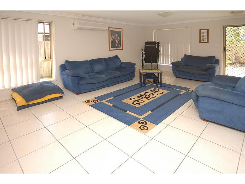 4 Lombok Street, Parrearra QLD 4575