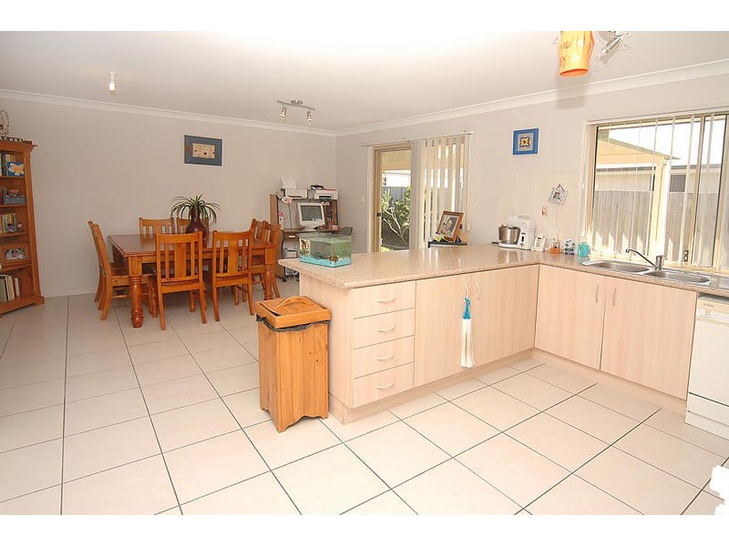 4 Lombok Street, Parrearra QLD 4575