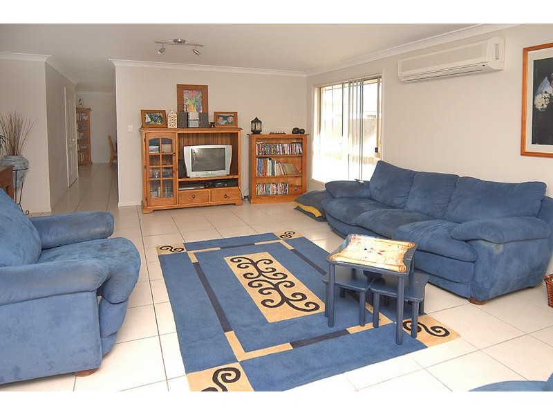 4 Lombok Street, Parrearra QLD 4575