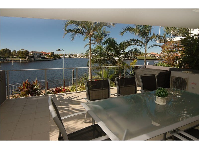 8/51 Grand Parade, Parrearra QLD 4575