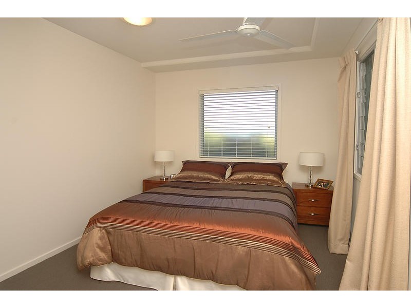 8/51 Grand Parade, Parrearra QLD 4575