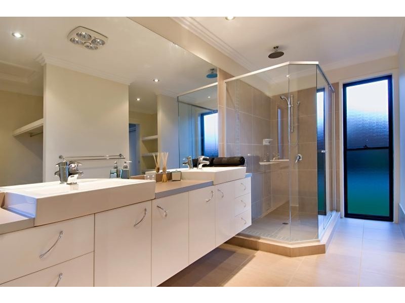 54 Oomoo Street, Buddina QLD 4575