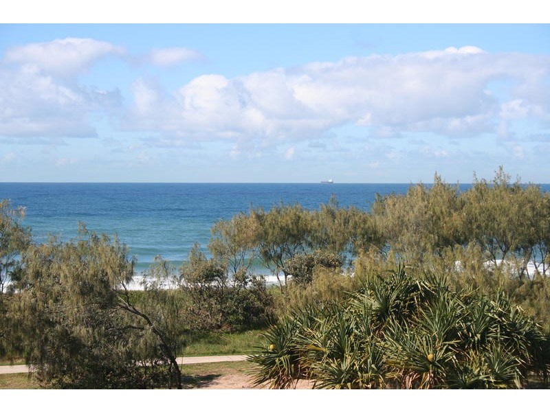 143 Lowanna Drive, Parrearra QLD 4575