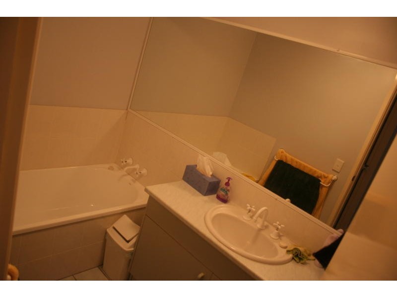 143 Lowanna Drive, Parrearra QLD 4575