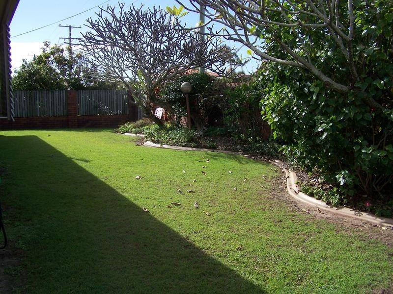 74 Lowanna Drive, Buddina QLD 4575