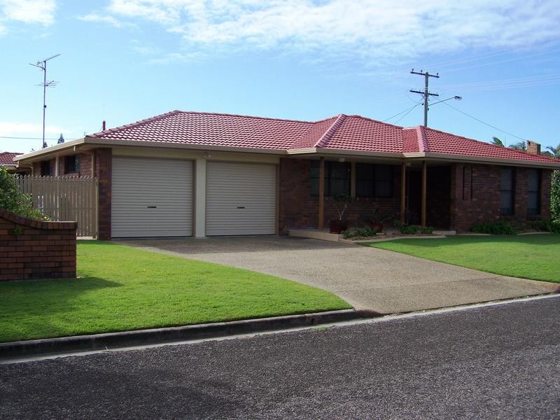 74 Lowanna Drive, Buddina QLD 4575