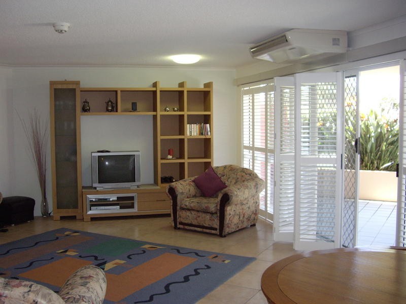 143 Lowanna Drive, Buddina QLD 4575