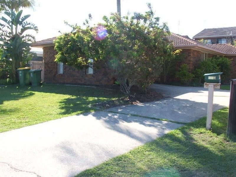 129 Lowanna Drive, Buddina QLD 4575