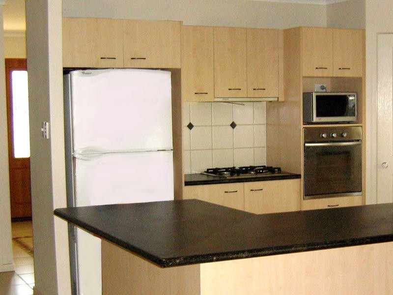 3 Sumatra Court, Parrearra QLD 4575