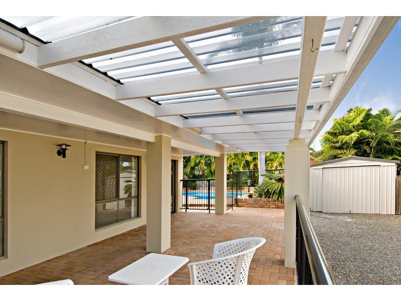 33 Ocean View Avenue, Mooloolaba QLD 4557