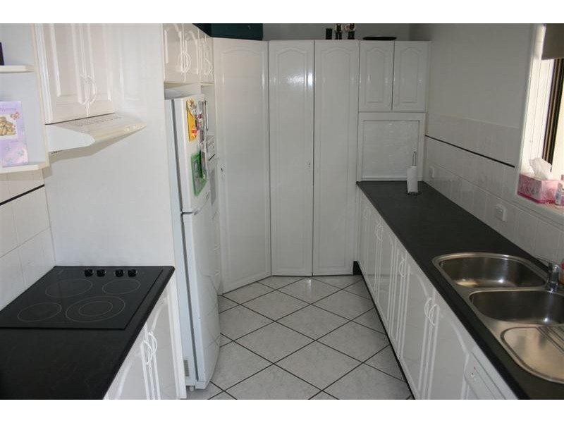 9 Girraween Street, Warana QLD 4575