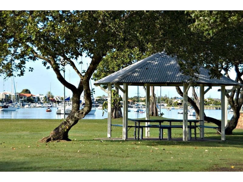 56 River Esplanade, Mooloolaba QLD 4557