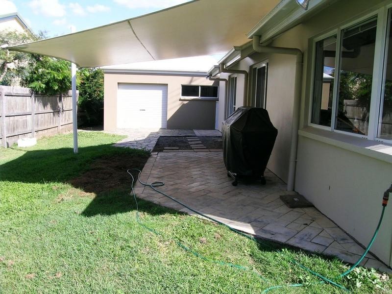 33 Bauhinia Drive, Mooloolaba QLD 4557