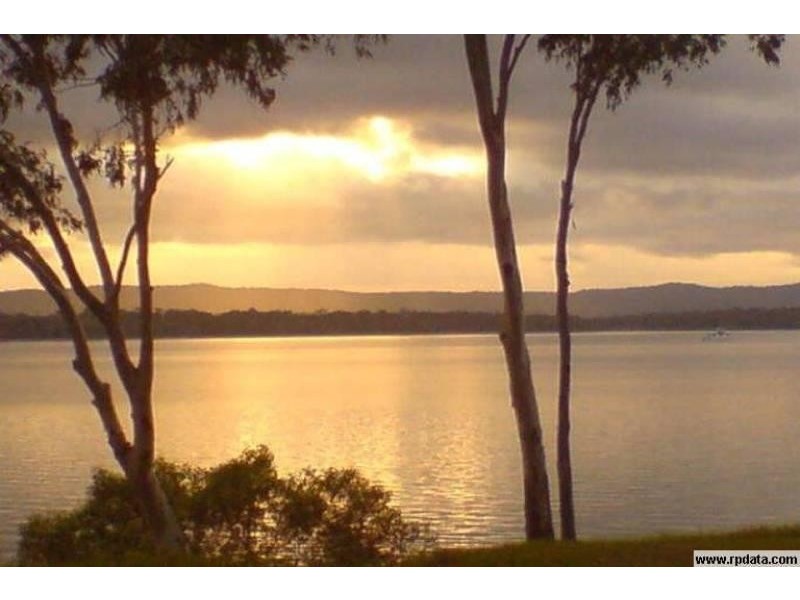 10 Jew Street, Tin Can Bay QLD 4580