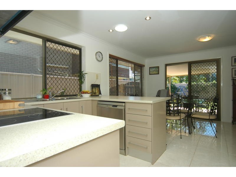 1 Kardinia Street, Minyama QLD 4575