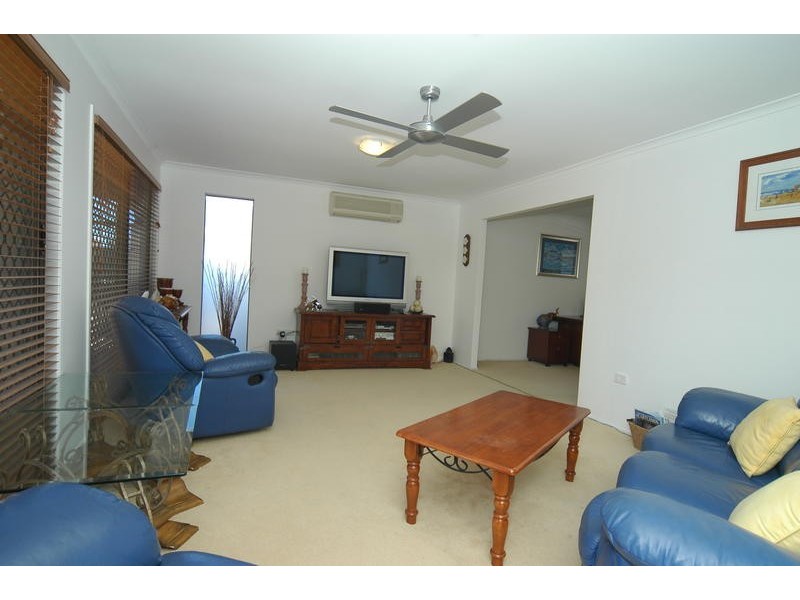 1 Kardinia Street, Minyama QLD 4575