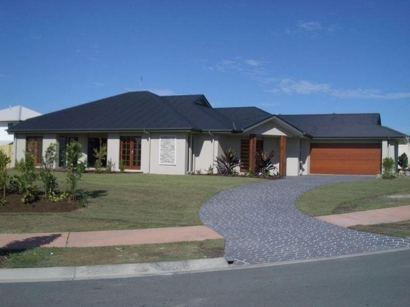 115 The Avenue, Peregian Springs QLD 4573
