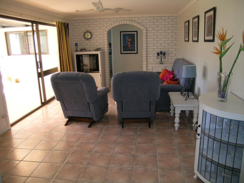 27 Amarina Avenue, Mooloolaba QLD 4557