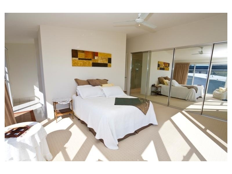 1 Easter Street, Parrearra QLD 4575